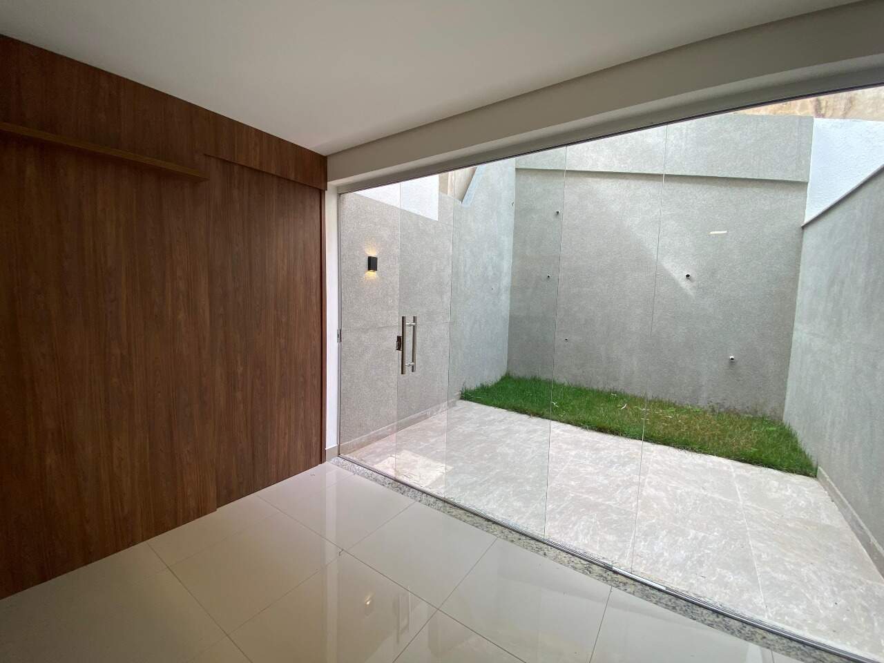 Imagem do imóvel Área privativa para aluguel, 1 quarto, 1 suíte, 2 vagas, Buritis - Belo Horizonte/MG