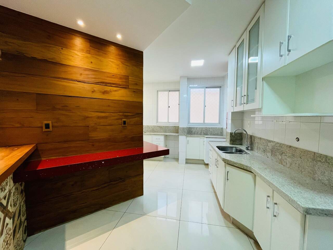 Imagem do imóvel Apartamento para aluguel, 3 quartos, 1 suíte, 2 vagas, Buritis - Belo Horizonte/MG