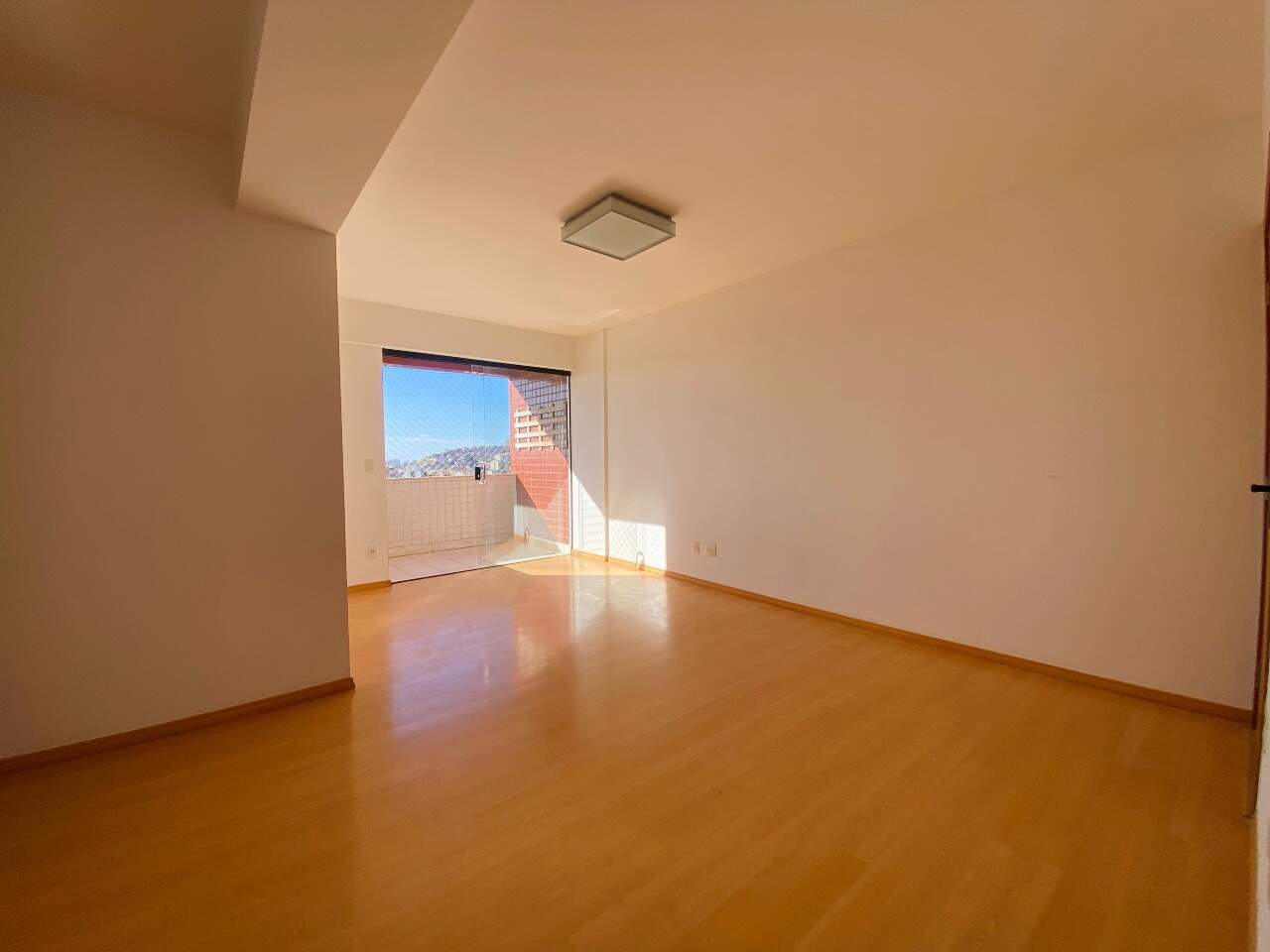 Imagem do imóvel Apartamento à venda, 2 quartos, 1 suíte, 2 vagas, Buritis - Belo Horizonte/MG