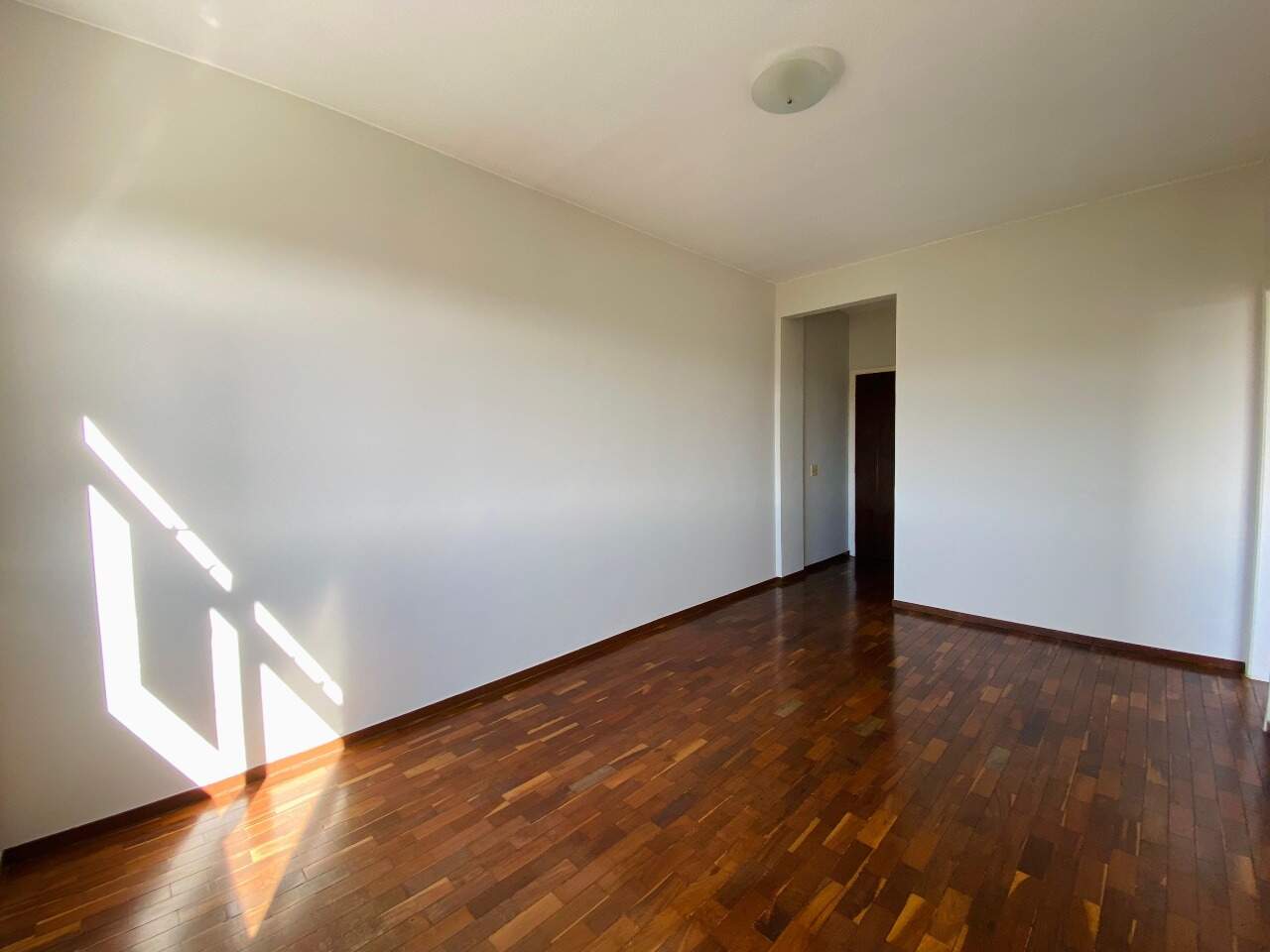 Imagem do imóvel Apartamento para aluguel, 2 quartos, 1 suíte, 1 vaga, Nova Suíssa - Belo Horizonte/MG