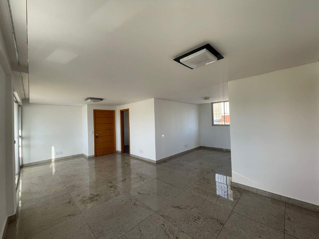 Imagem do imóvel Apartamento à venda, 3 quartos, 1 suíte, 2 vagas, Buritis - Belo Horizonte/MG