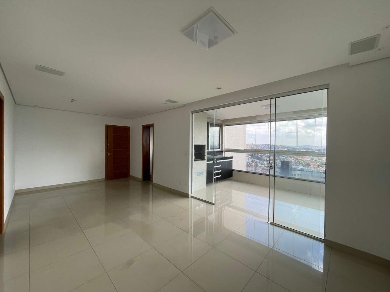 Imagem do imóvel Apartamento à venda, 3 quartos, 1 suíte, 3 vagas, Buritis - Belo Horizonte/MG