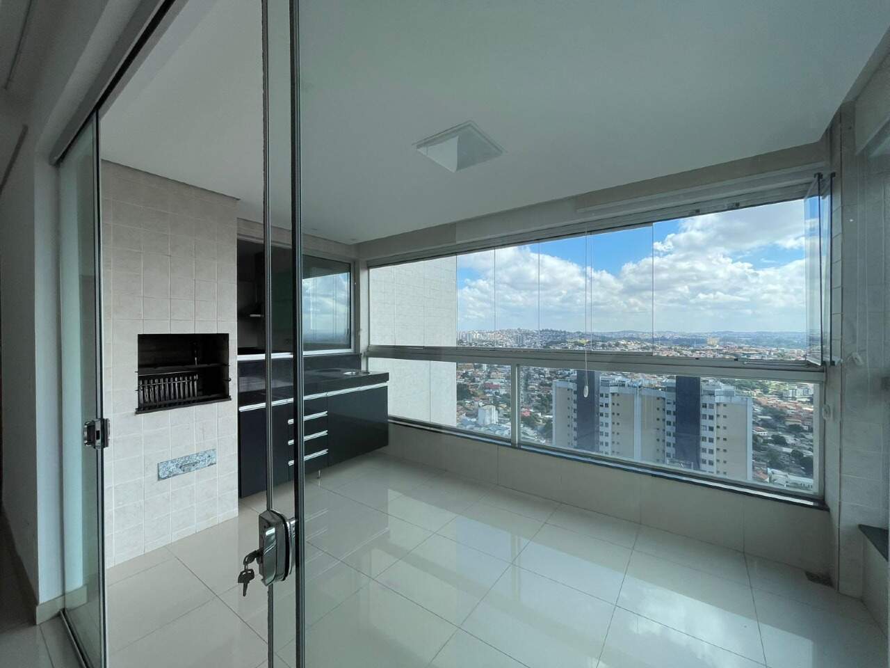 Imagem do imóvel Apartamento à venda, 3 quartos, 1 suíte, 3 vagas, Buritis - Belo Horizonte/MG