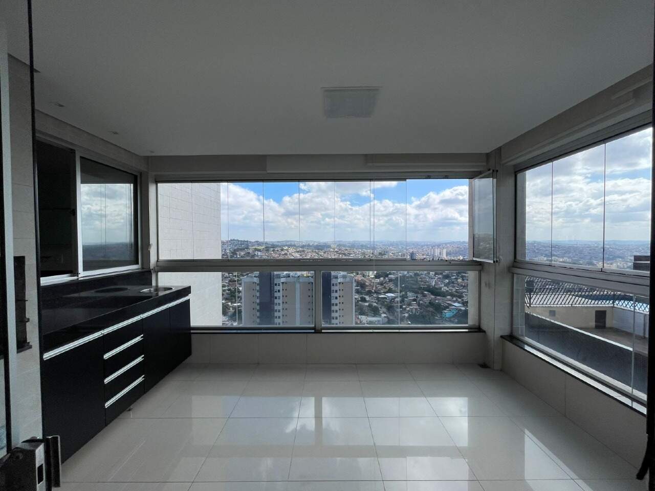 Imagem do imóvel Apartamento à venda, 3 quartos, 1 suíte, 3 vagas, Buritis - Belo Horizonte/MG