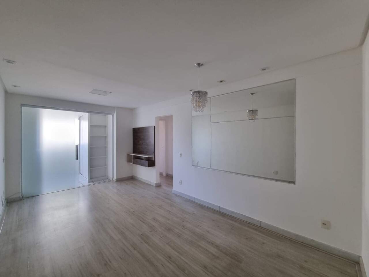 Imagem do imóvel Apartamento para aluguel, 2 quartos, 1 suíte, 2 vagas, Buritis - Belo Horizonte/MG