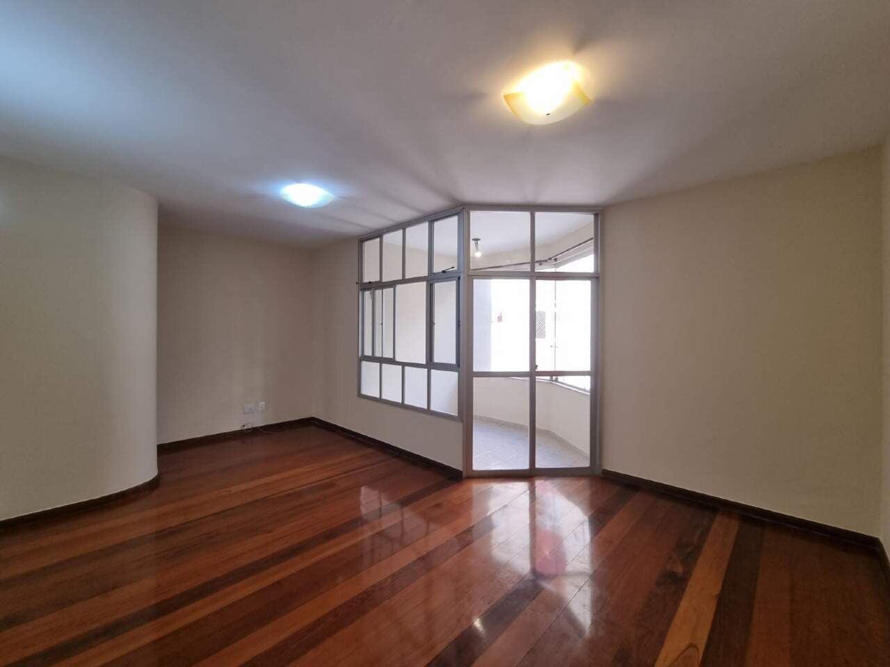 Imagem do imóvel Apartamento para aluguel, 3 quartos, 1 suíte, 2 vagas, Buritis - Belo Horizonte/MG