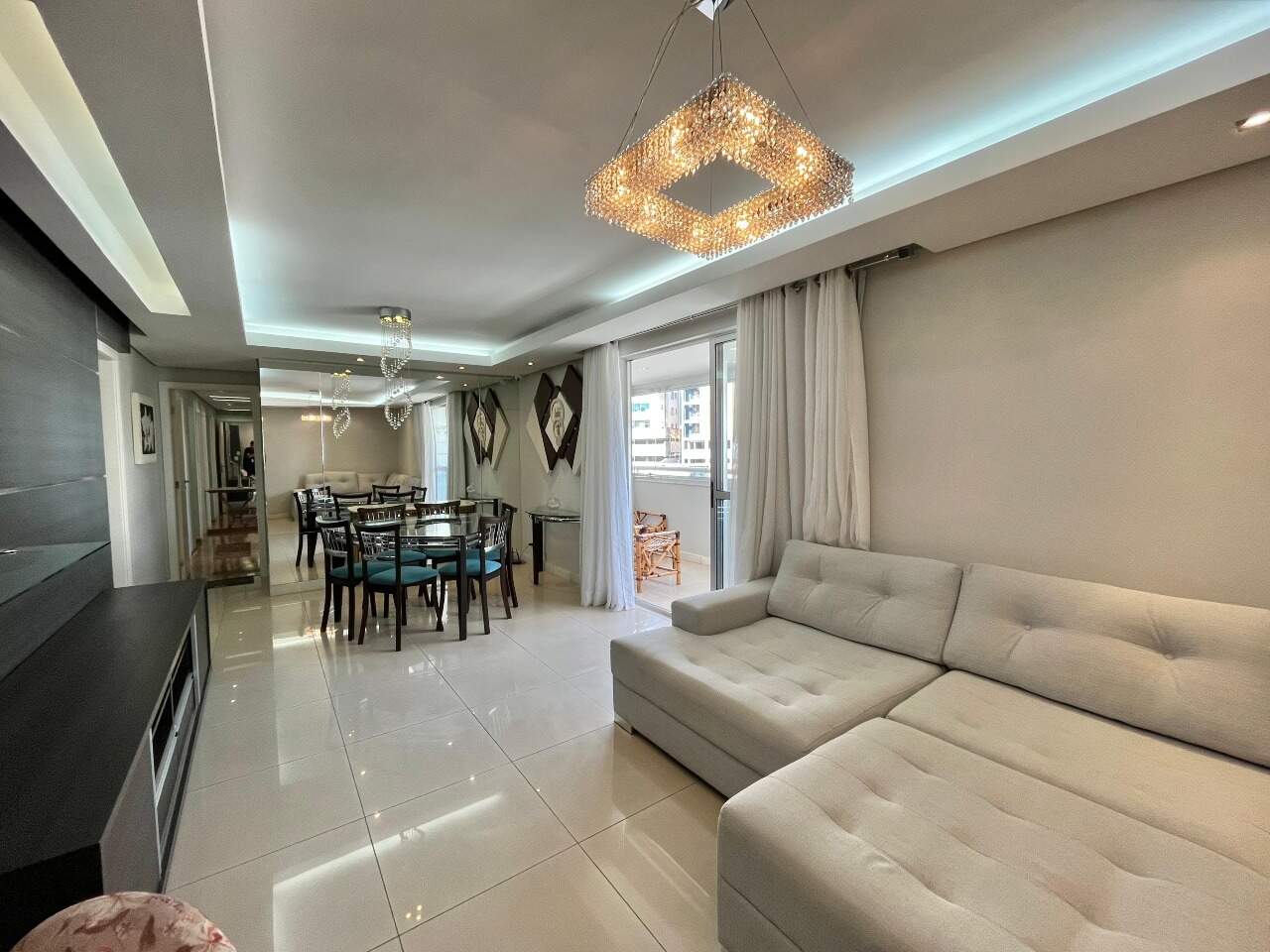 Imagem do imóvel Apartamento à venda, 4 quartos, 1 suíte, 3 vagas, Buritis - Belo Horizonte/MG