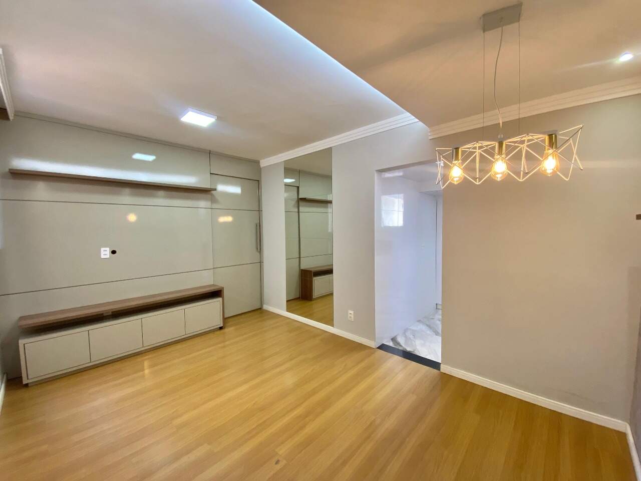 Imagem do imóvel Apartamento para aluguel, 3 quartos, 1 suíte, 1 vaga, Buritis - Belo Horizonte/MG