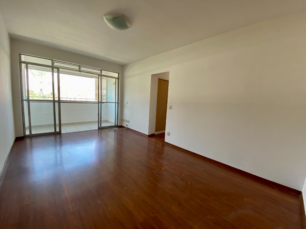 Imagem do imóvel Apartamento para aluguel, 3 quartos, 1 suíte, 2 vagas, Estoril - Belo Horizonte/MG