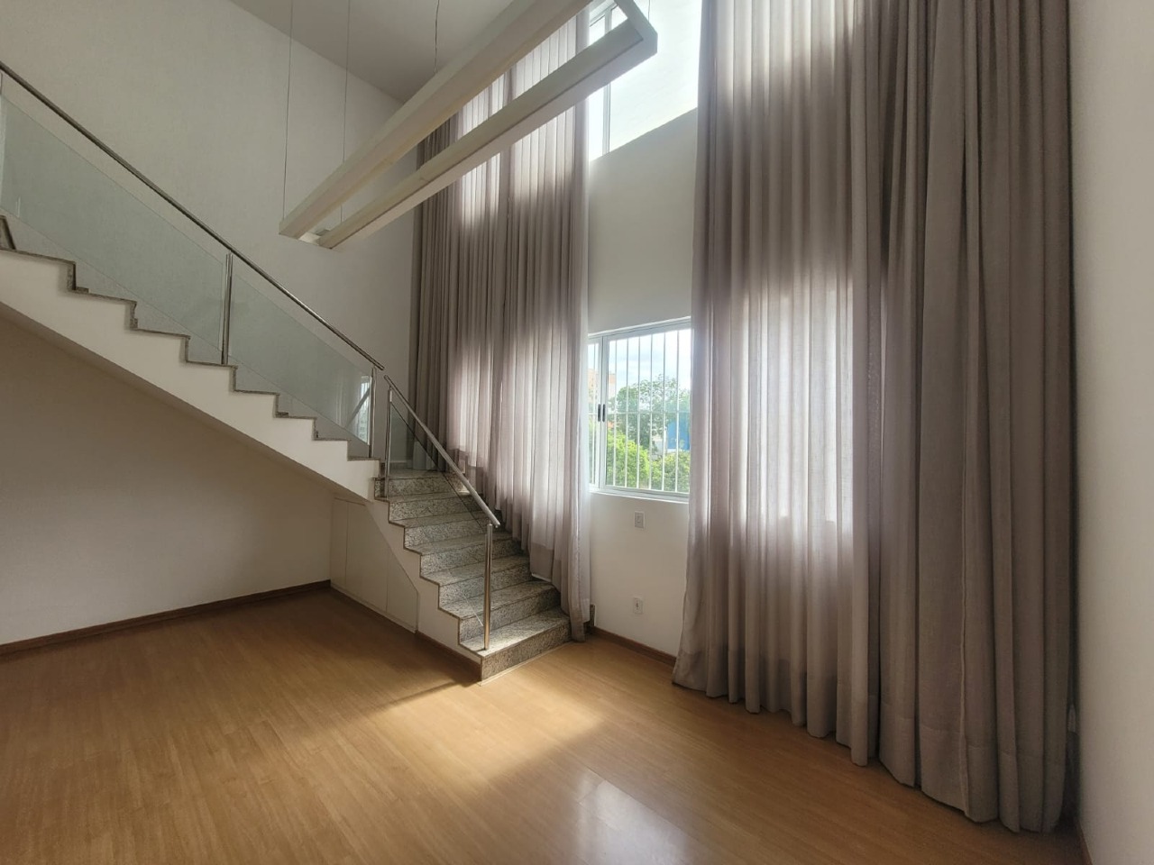 Imagem do imóvel Cobertura para aluguel, 3 quartos, 2 suítes, 3 vagas, Buritis - Belo Horizonte/MG