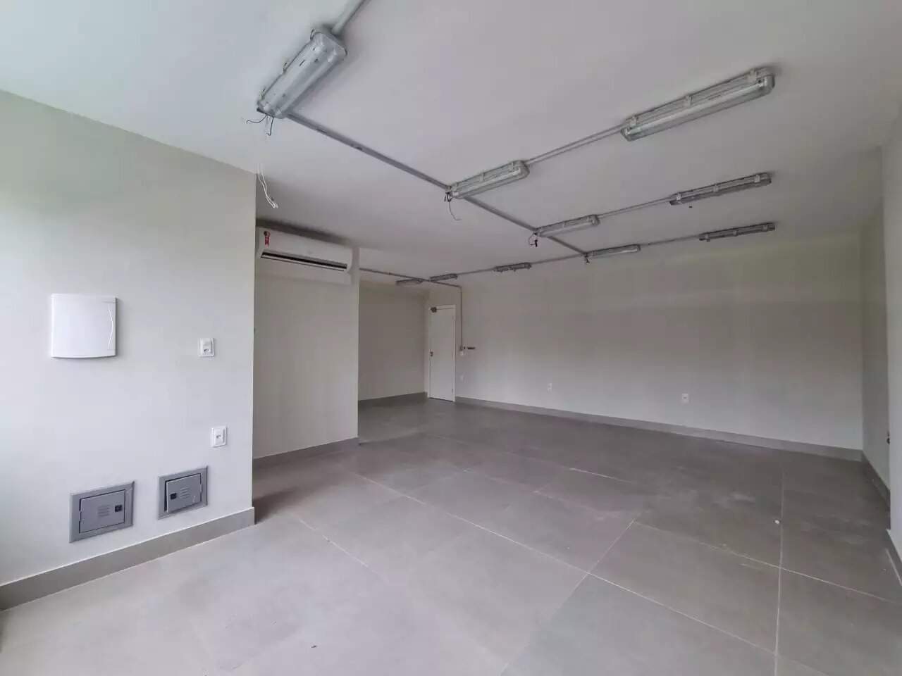 Imagem do imóvel Sala para aluguel, 2 vagas, Buritis - Belo Horizonte/MG