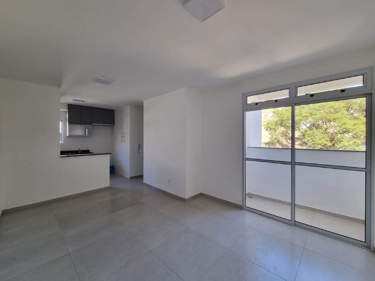 Imagem do imóvel Apartamento para aluguel, 2 quartos, 1 suíte, 2 vagas, Buritis - Belo Horizonte/MG