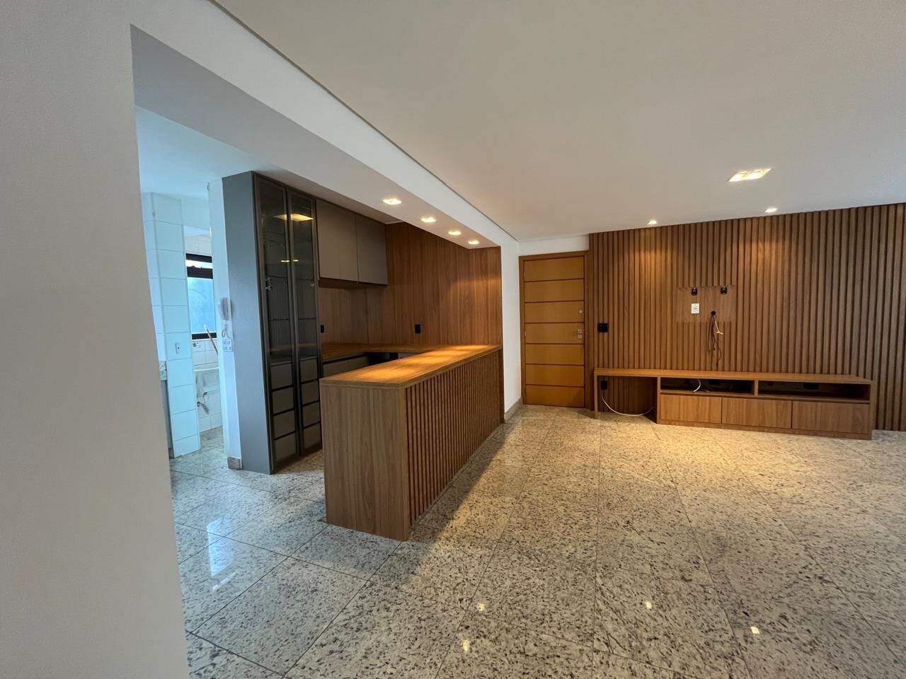 Imagem do imóvel Apartamento para aluguel, 3 quartos, 1 suíte, 2 vagas, Buritis - Belo Horizonte/MG