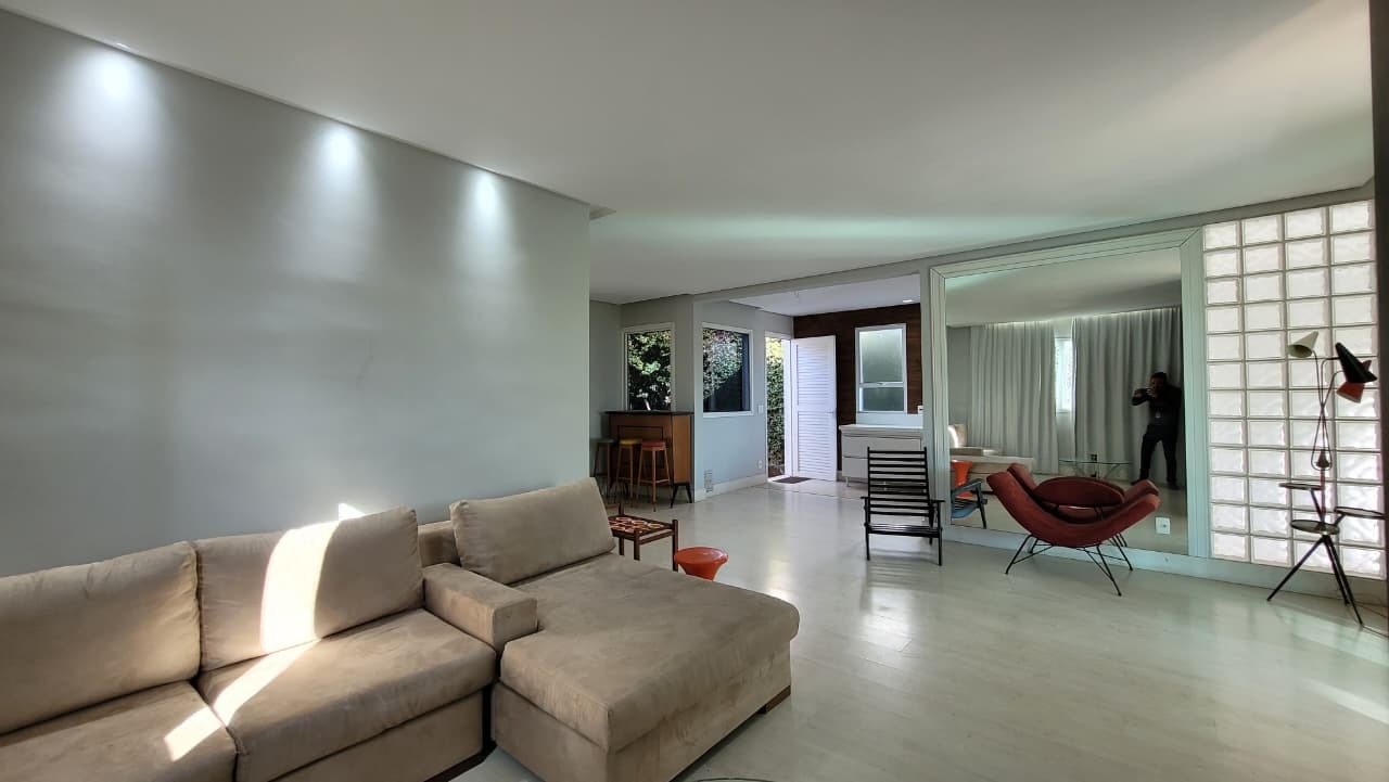 Imagem do imóvel Casa para aluguel, 4 quartos, 1 suíte, 9 vagas, Estoril - Belo Horizonte/MG