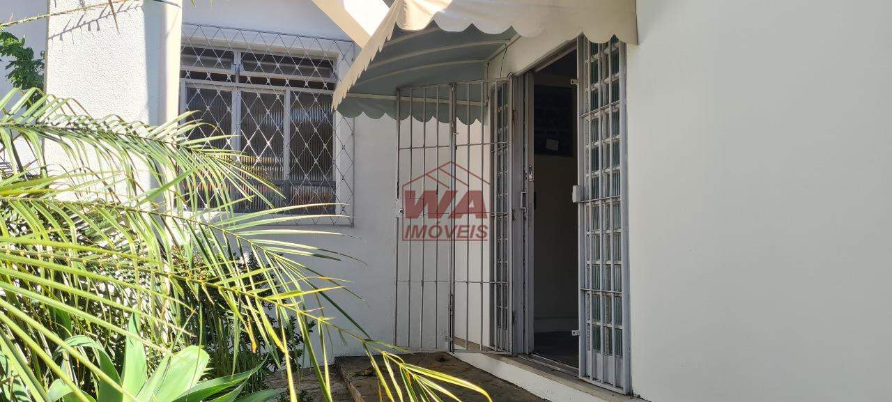 Casa para aluguel no Caiçaras: 