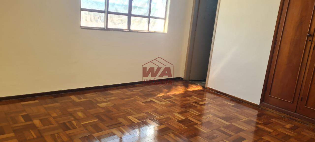 Casa para aluguel no Caiçaras: 