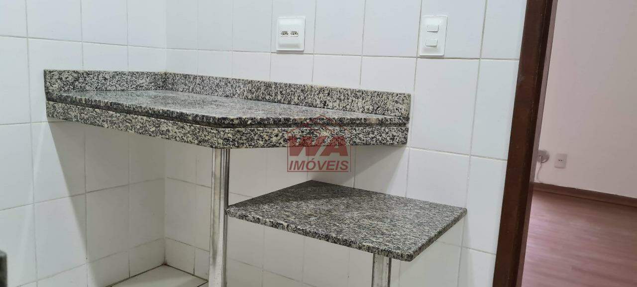 Apartamento para aluguel no Castelo: 