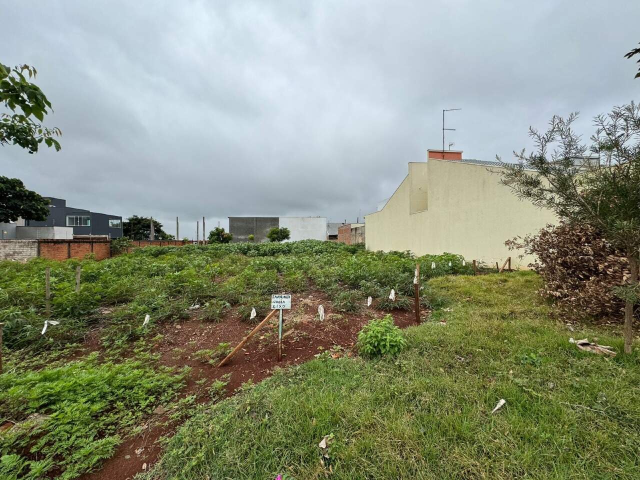 Lote à venda no Jardim Gisela: 
