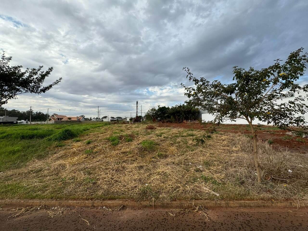 Lote à venda no Vila Industrial: 
