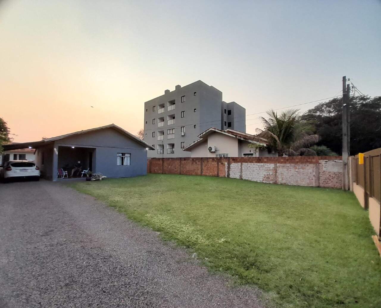 Casa à venda no Jardim Porto Alegre: 