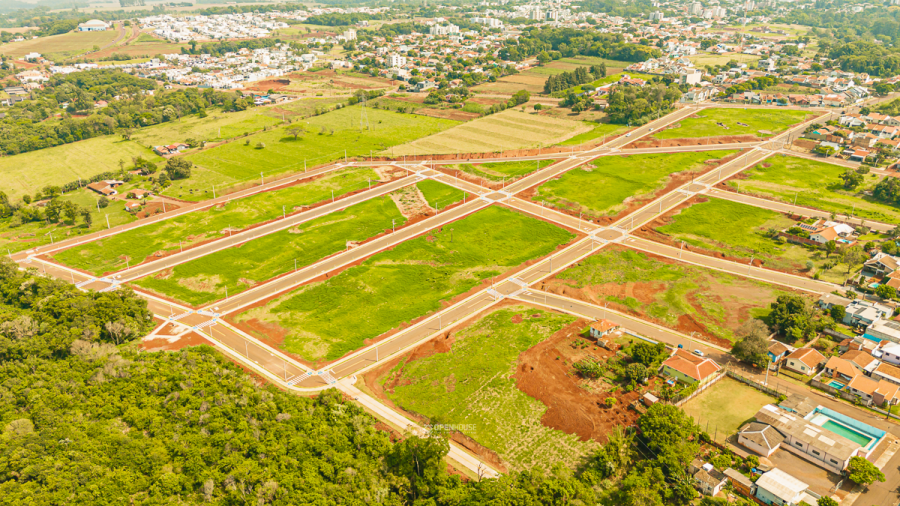 Lote à venda no Jardim Parizzotto: 