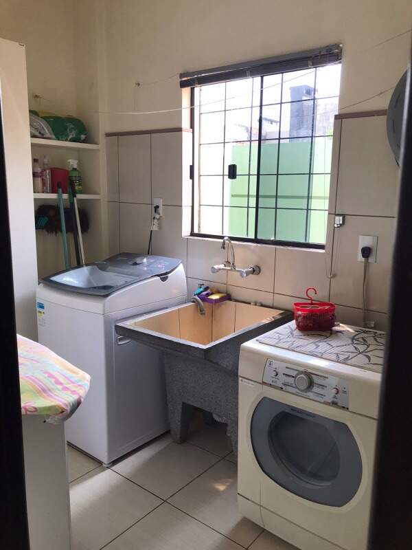 Sobrado à venda no Jardim Gisela: 