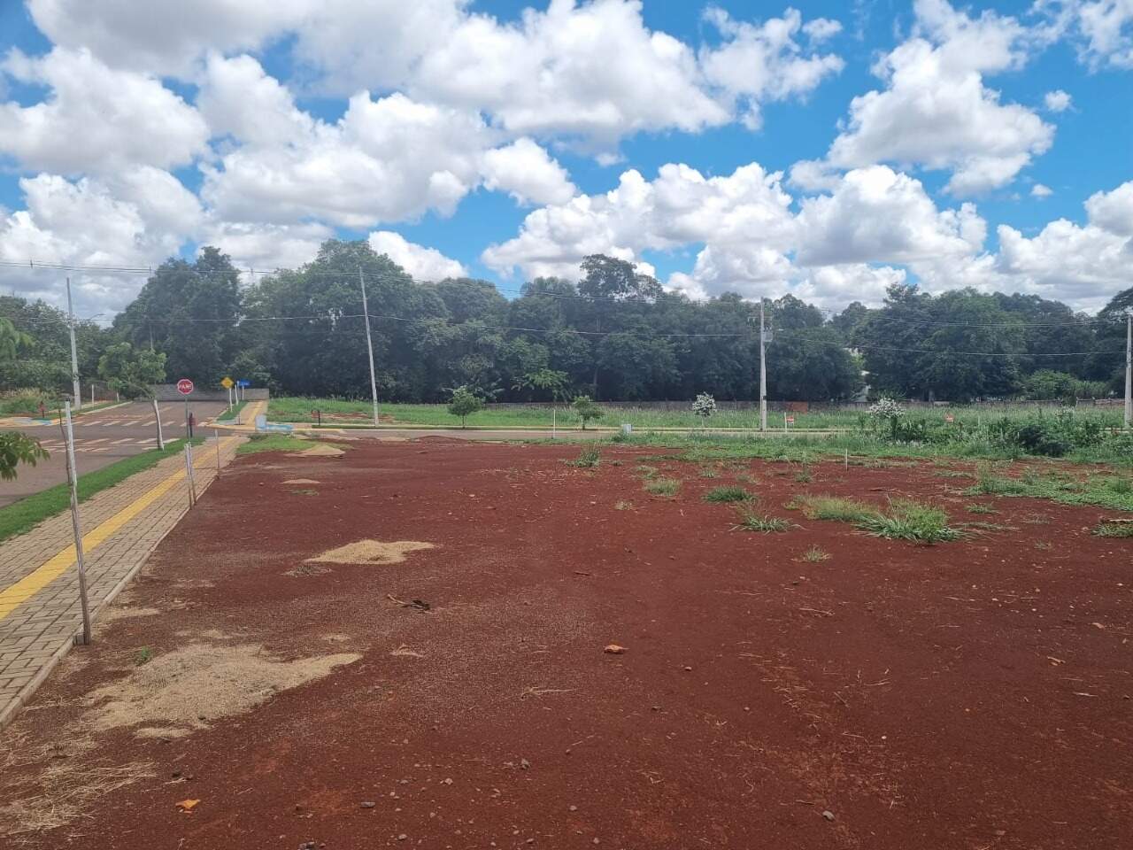 Lote à venda no Jardim Porto Alegre: 