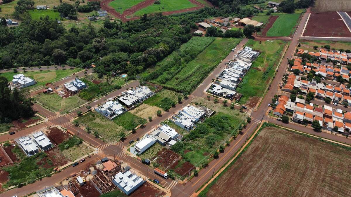 Lote à venda no Vila Pioneiro: 