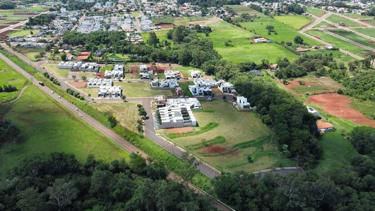 Lote à venda no Jardim Pancera: 