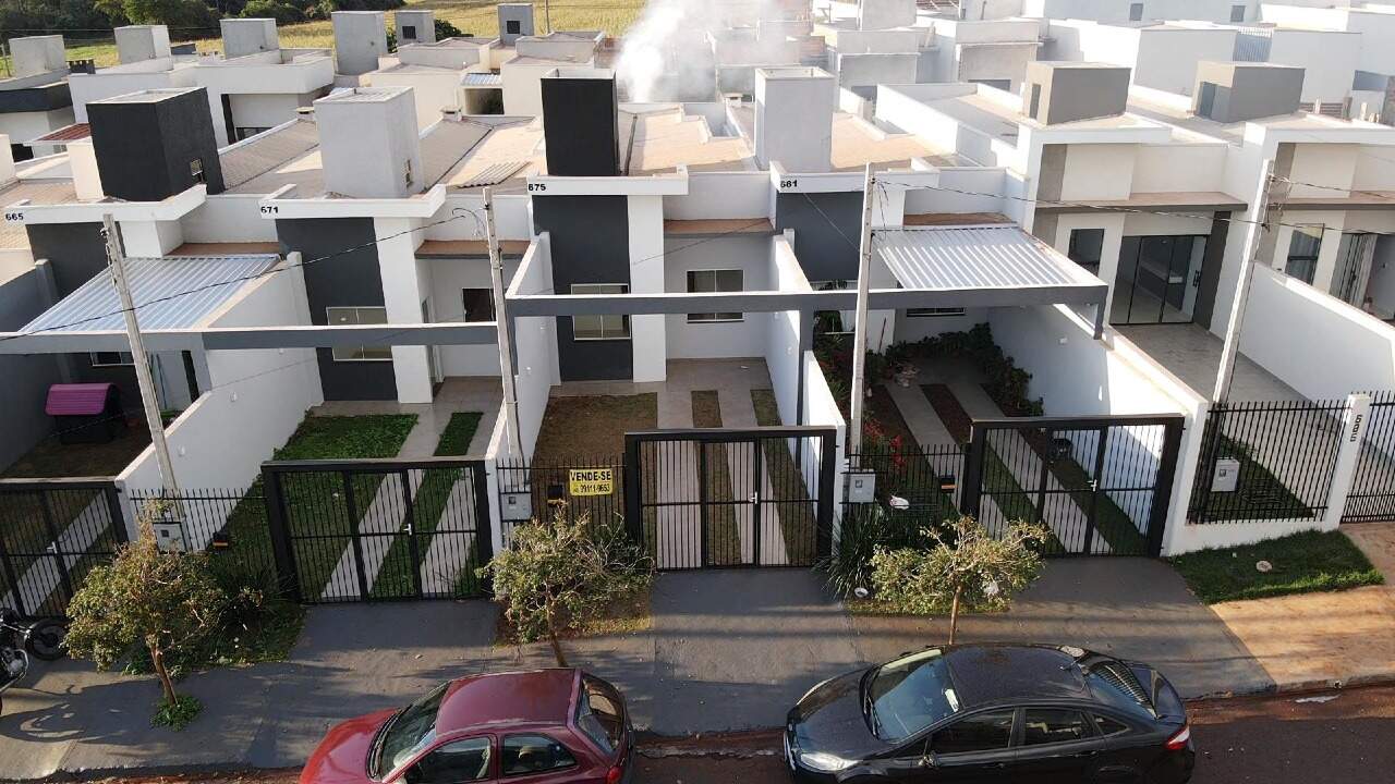 Casa à venda no Pinheirinho: 