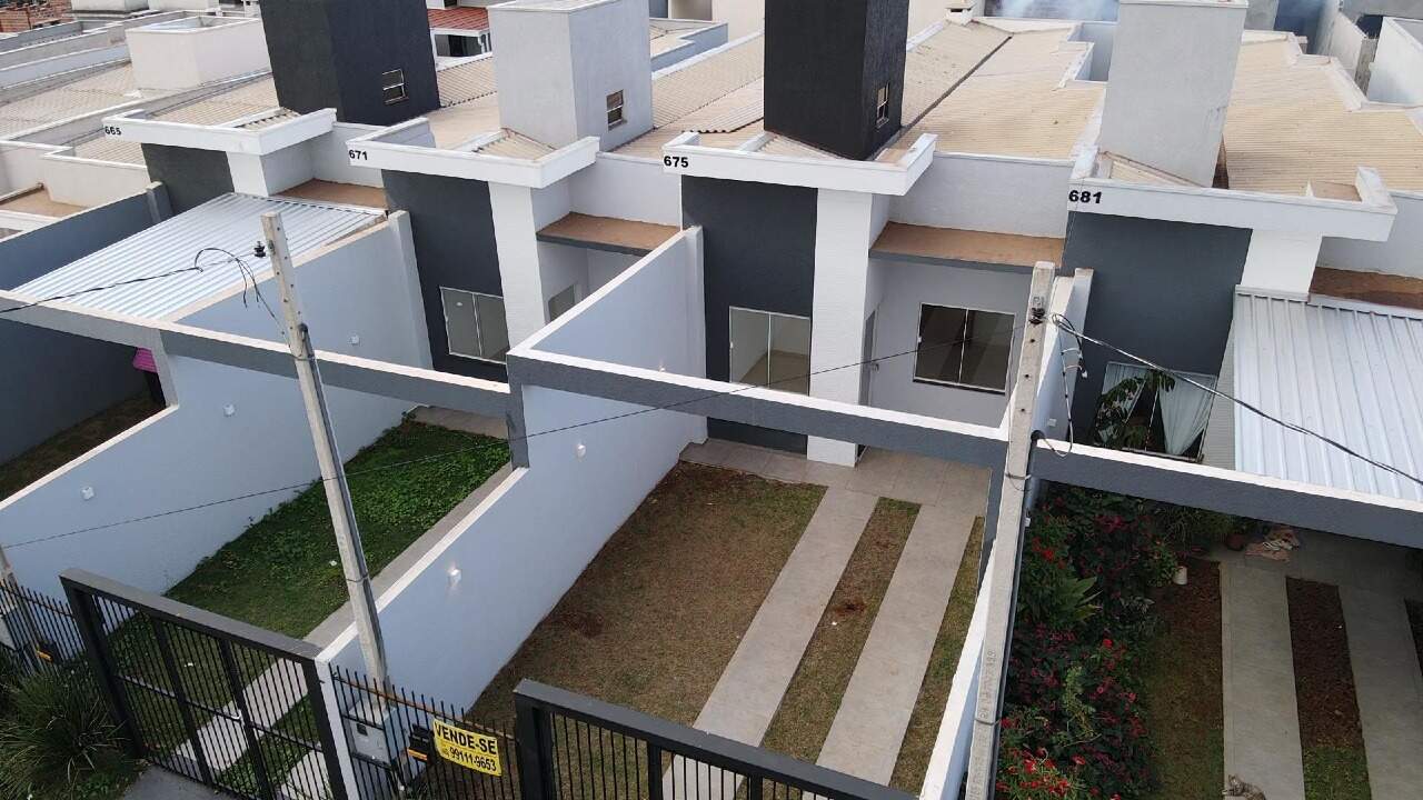 Casa à venda no Pinheirinho: 