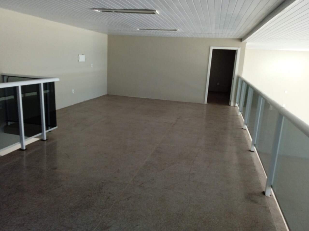 Sala à venda no Centro: 