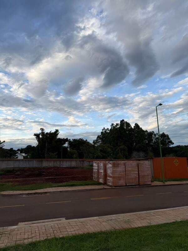 Lote à venda no Jardim Porto Alegre: 