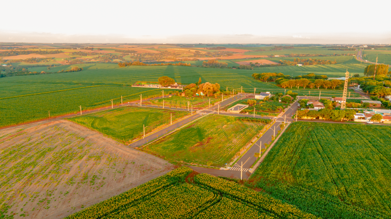Lote à venda no Vila Ipiranga: 