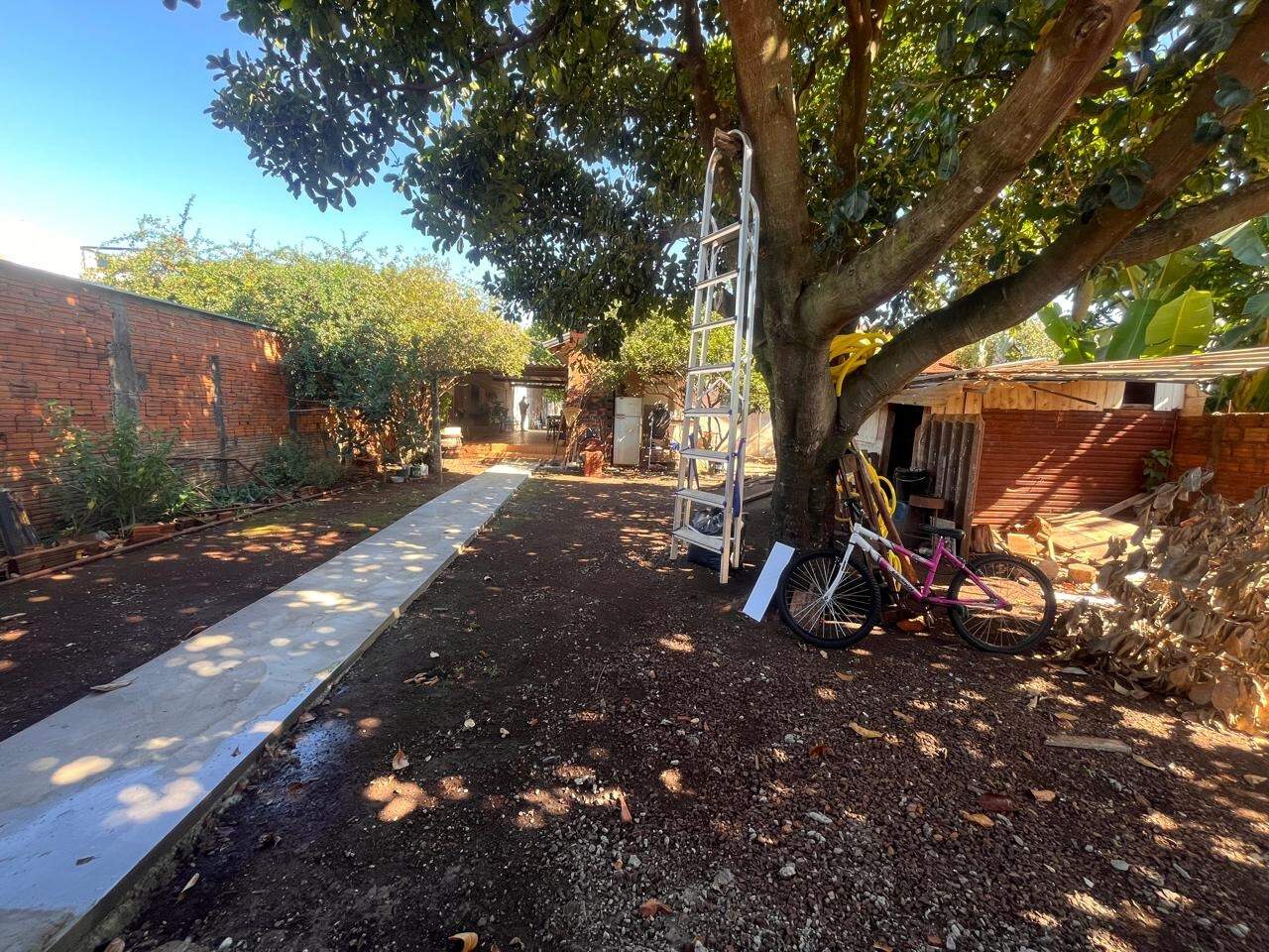 Lote à venda no Jardim Gisela: 