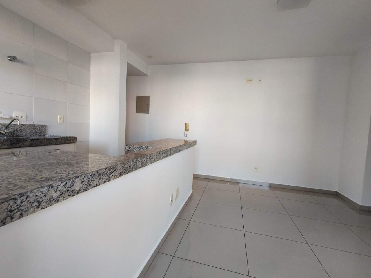 Apartamento para aluguel no Centro: 