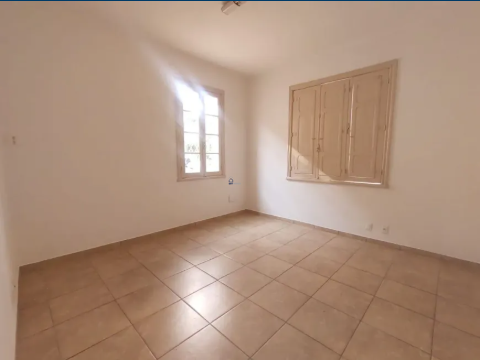 Casa à venda no Floresta: 