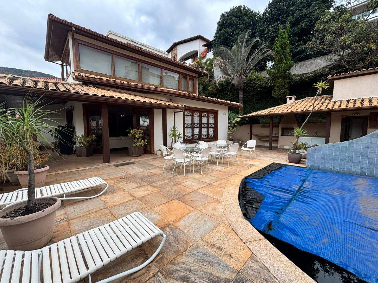 Casa à venda no Mangabeiras: 