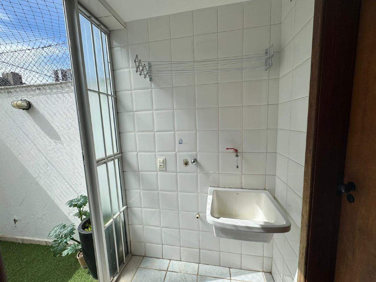 Apartamento com Área Privativa para aluguel no sion: 