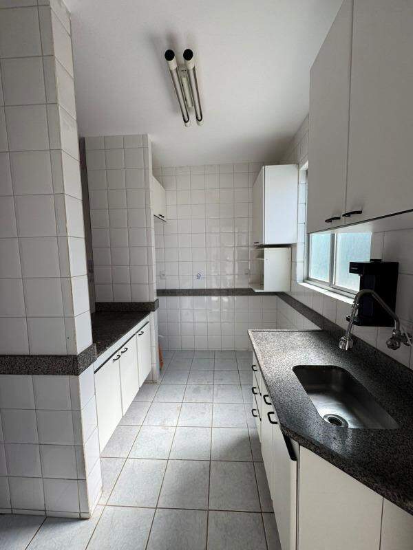 Apartamento com Área Privativa para aluguel no sion: 
