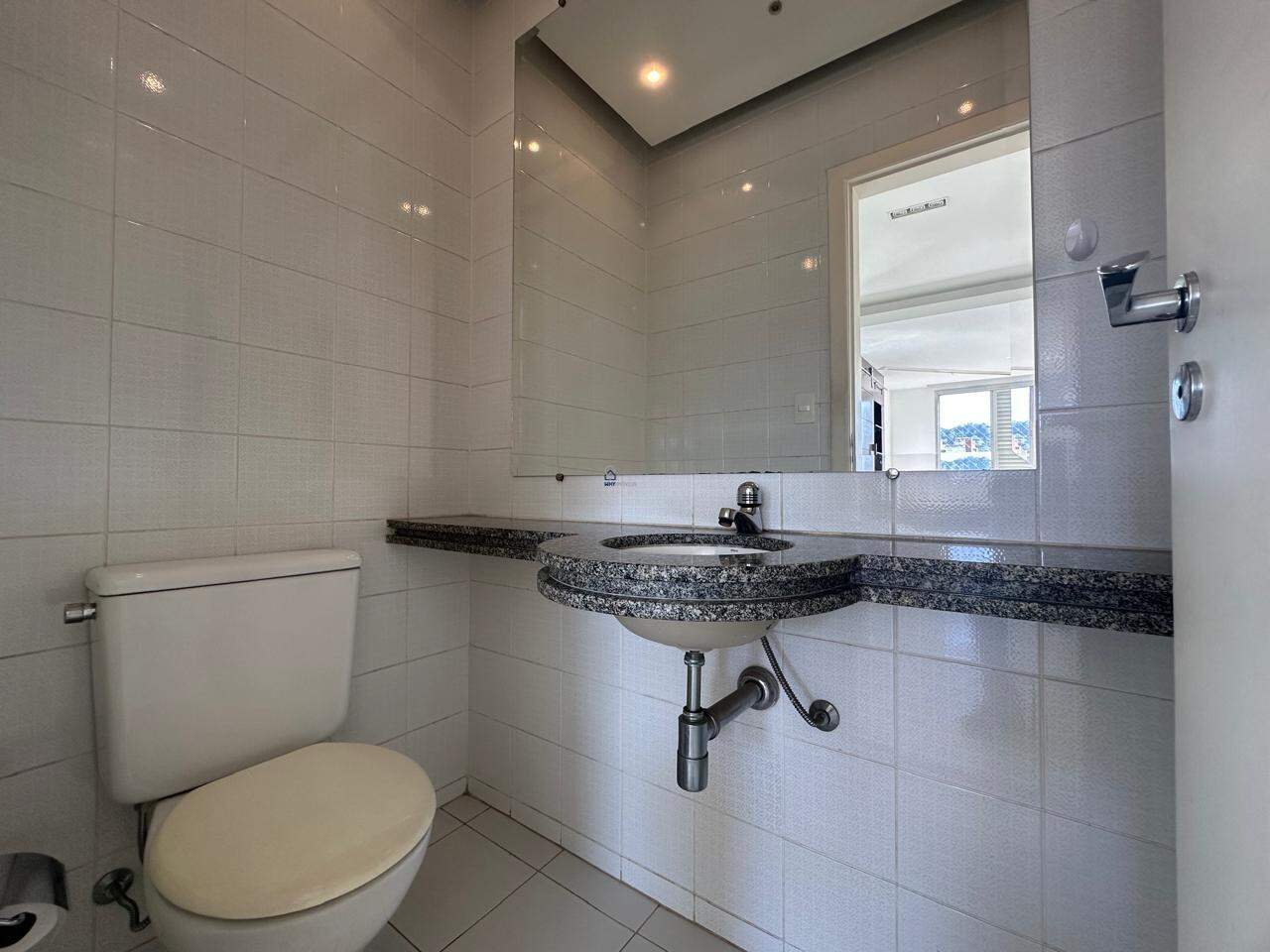 Apartamento para aluguel no São Pedro: Lavabo