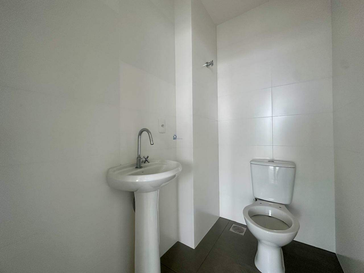 Sala Comercial para aluguel no VALE DO SERENO: 