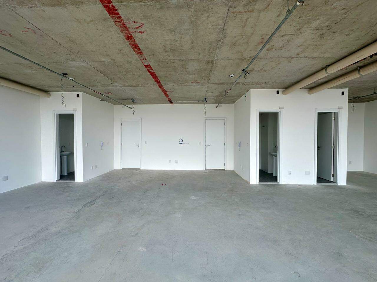 Sala Comercial para aluguel no VALE DO SERENO: 