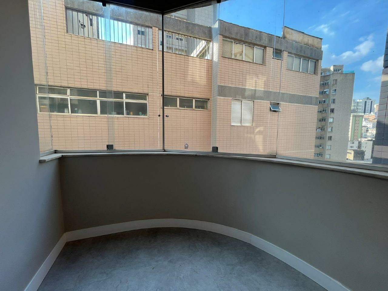 Apartamento para aluguel no Vila Paris: 