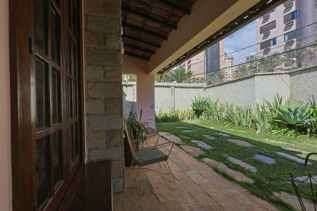 Casa para aluguel no Belvedere: 