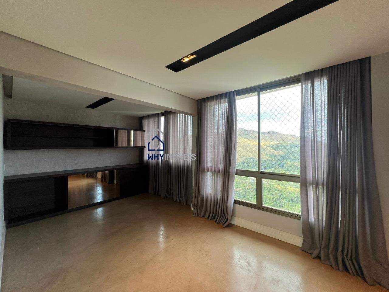 Apartamento à venda no Vale dos Cristais: 