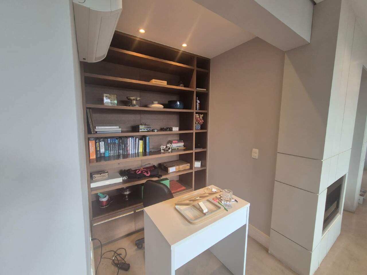 Apartamento à venda no Vale dos Cristais: 