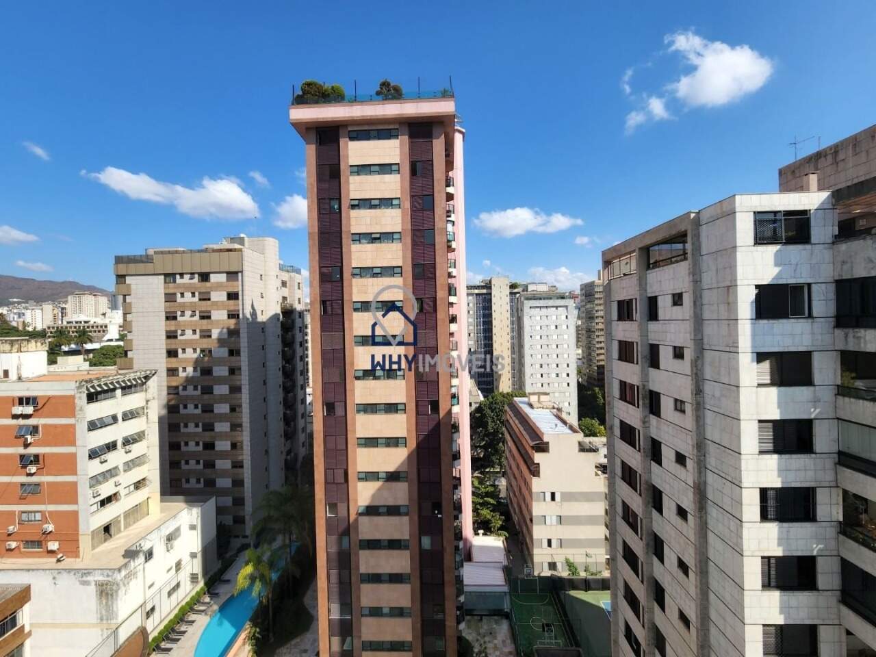 Cobertura para aluguel no Lourdes: 