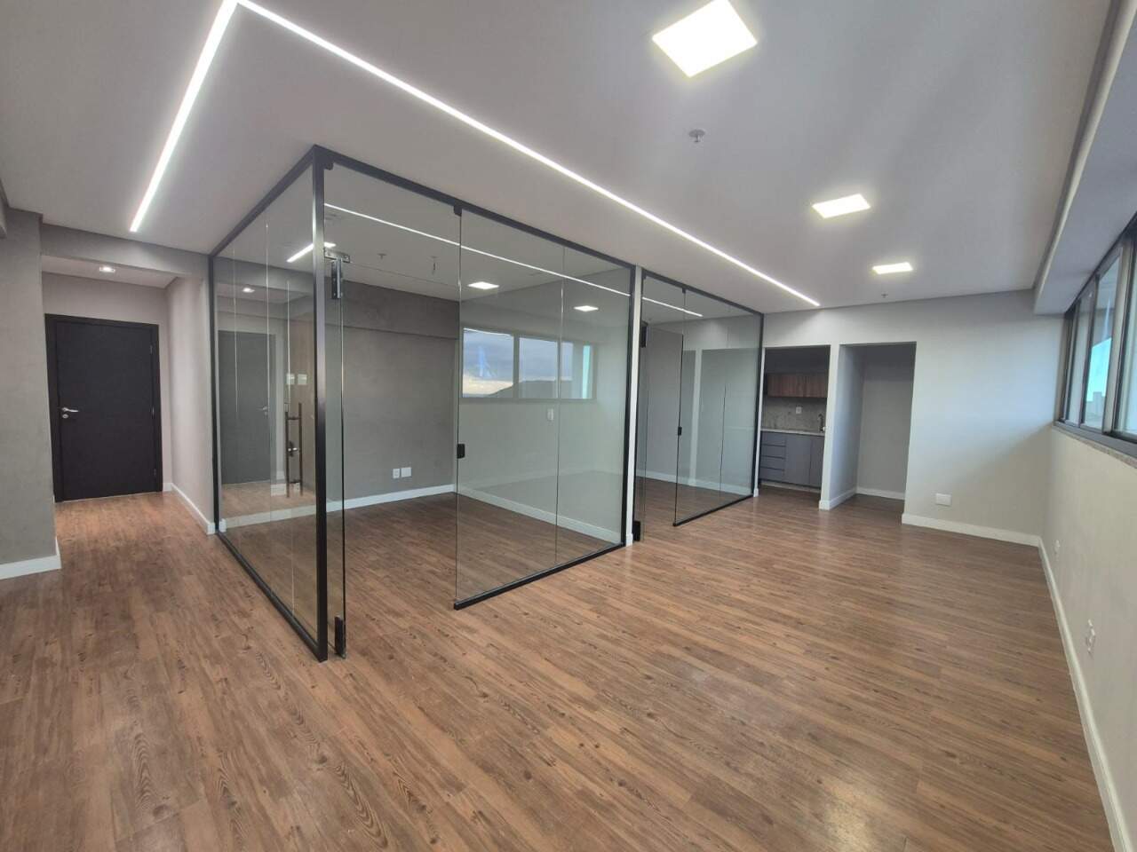 Sala Comercial à venda no vila da serra: 