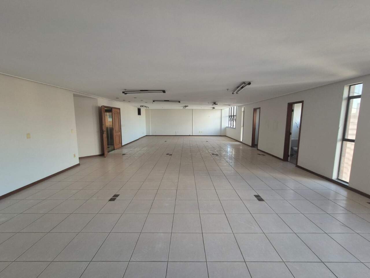 Sala Comercial para aluguel no Barro Preto: 